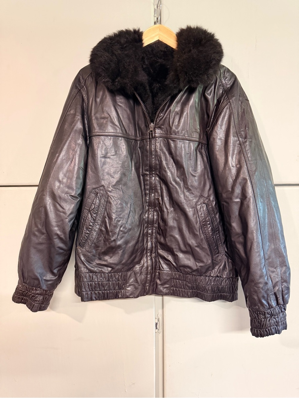 Vintage Reversible Black Possum Fur & Leather Zip Up Jacket Women’s 19” P2P